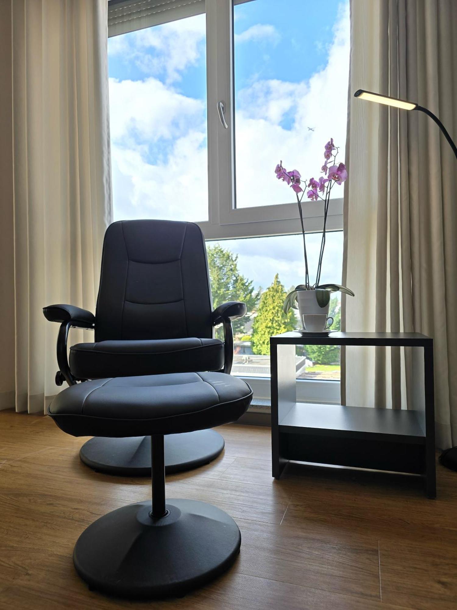 Fair N Square Hotel 24 Stunden Self-Check In Darmstadt Esterno foto